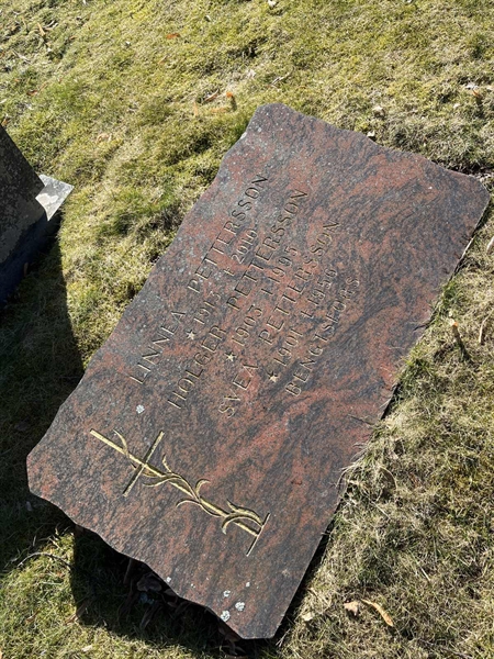 Hautatunnus: Ärt 44 18 70