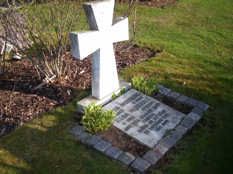 Grave number: HNB III     9