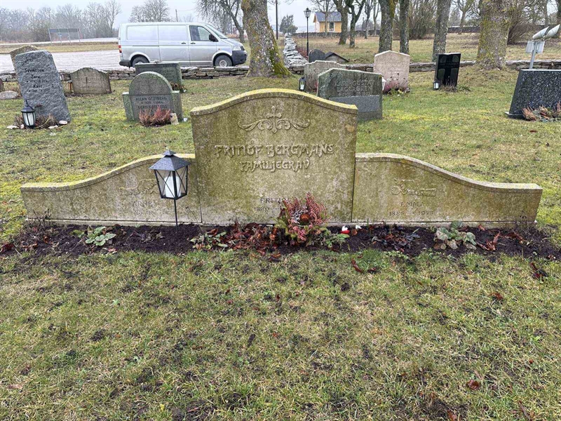 Grave number: Ar B 30