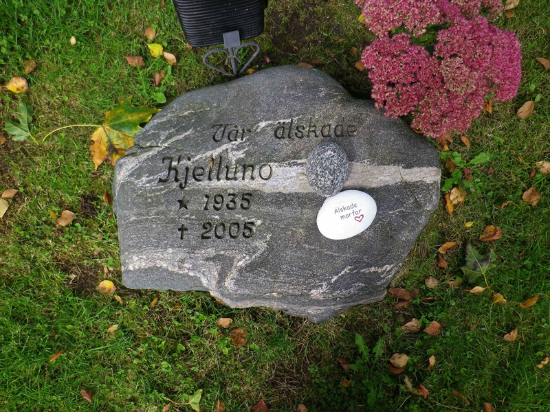 Grave number: OS ÖK U   100