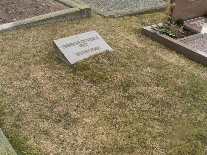 Grave number: TG 004  0511
