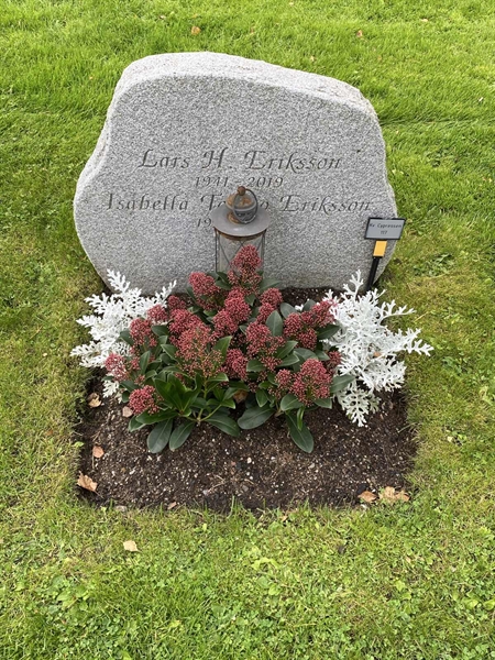 Hautatunnus: 2 C   117