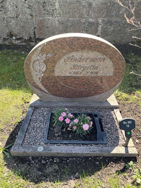 Gravnummer: 22 HU    12