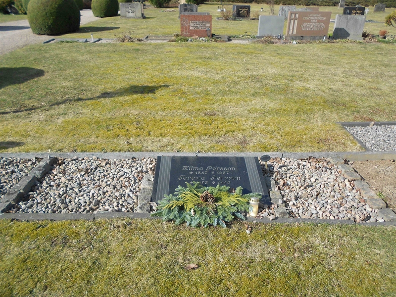 Grave number: V 23    98