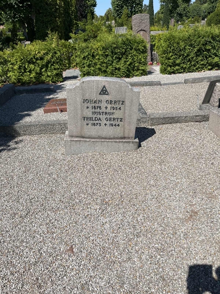 Grave number: NK V   169