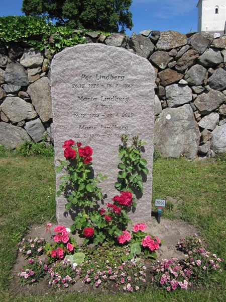 Grave number: KG E  2096