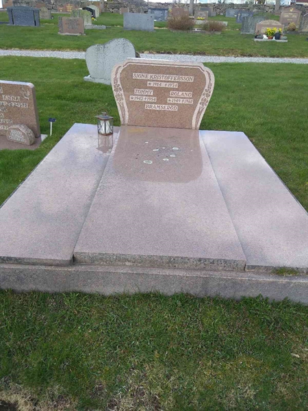 Grave number: TN 007  2296, 2297