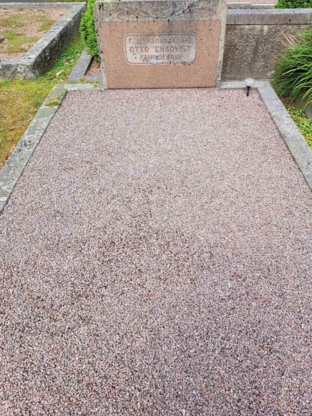 Grave number: 01  1083