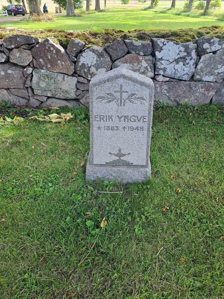 Gravnummer: Ut   104-A