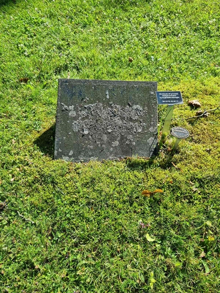 Grave number: 1 16   22A-B