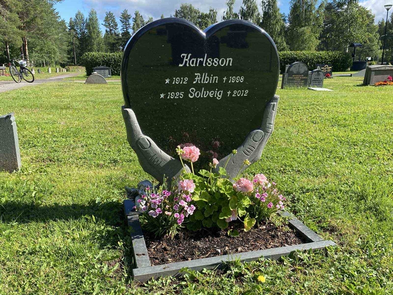 Grave number: 3 04    56