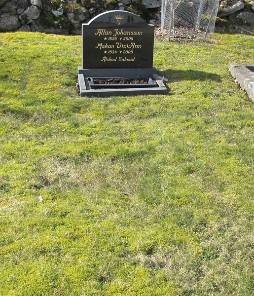 Grave number: HJ  1605, 1606