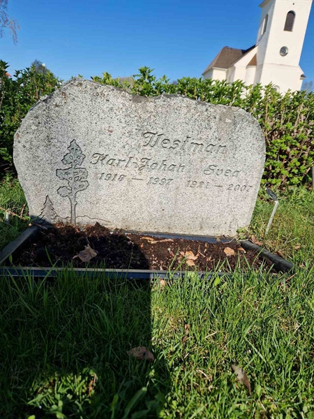 Grave number: 501 14 2774-2775