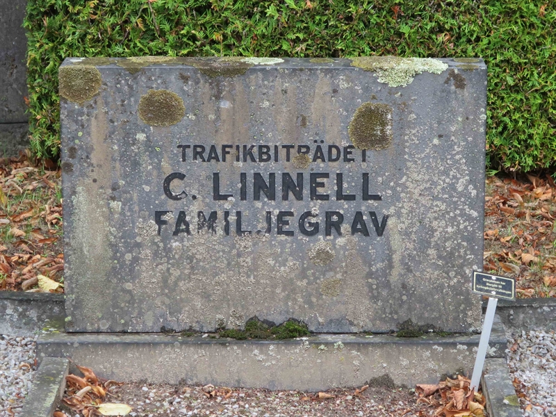Grave number: HÖB 2    39