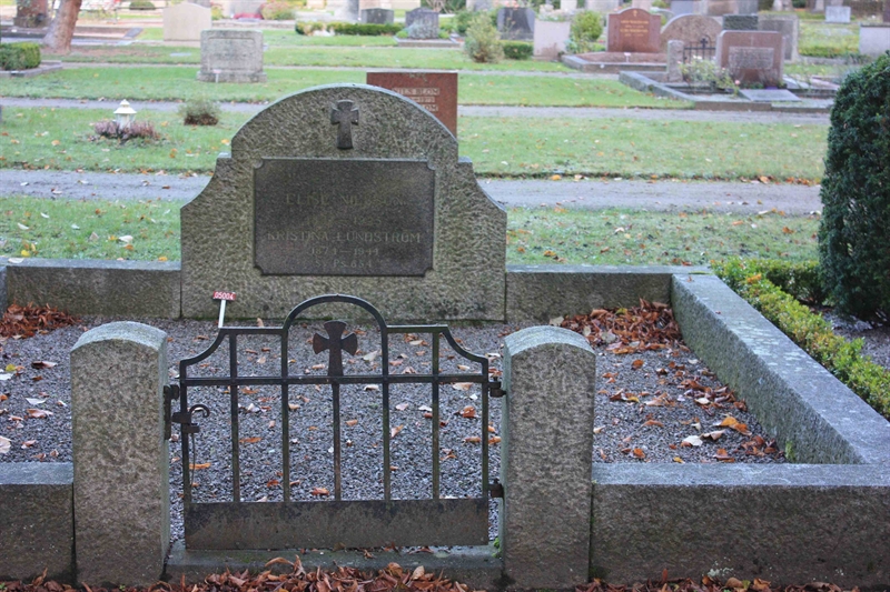 Grave number: Ö 05y     5, 6