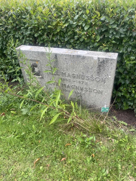 Grave number: 1 1 G   186