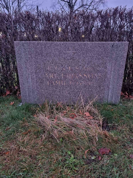 Gravnummer: 1 12   89