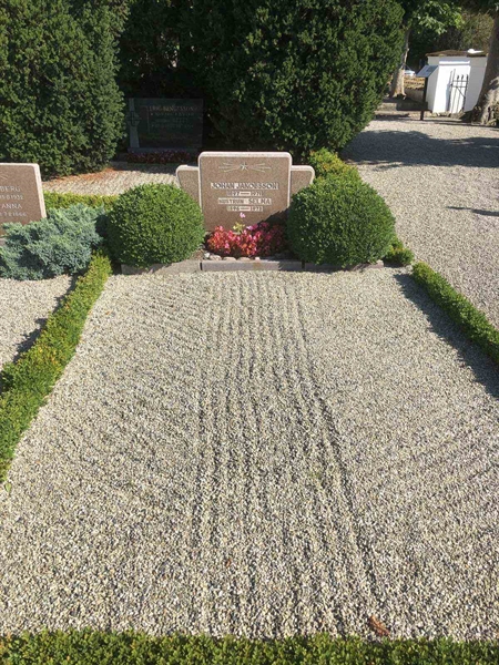 Grave number: KK 3     4