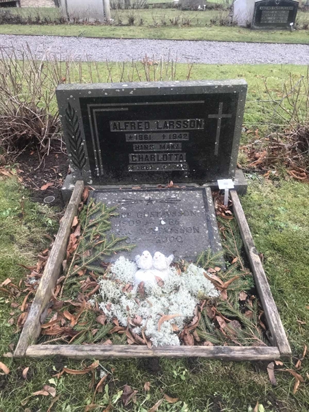 Grave number: S GK 02    59, 60