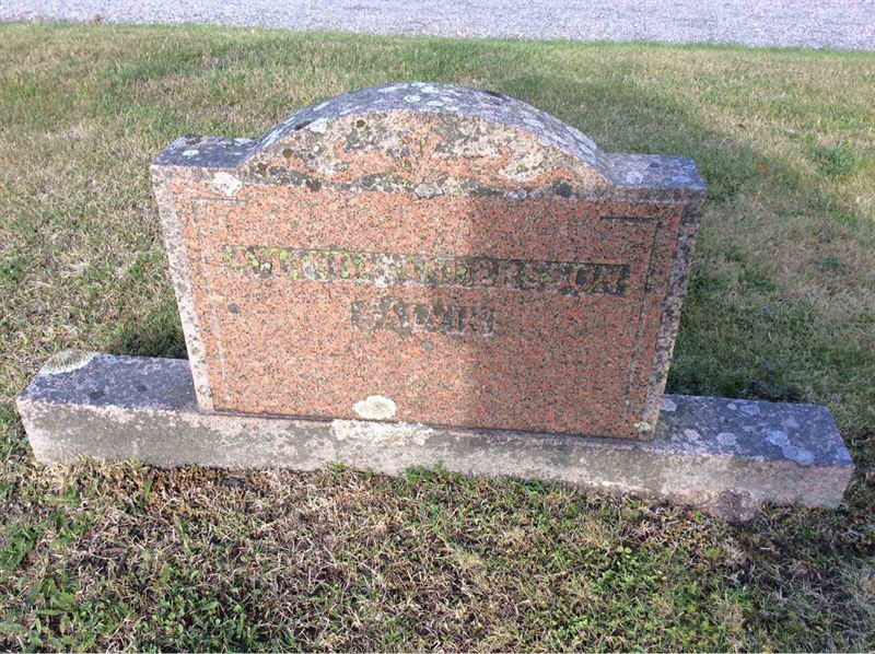 Grave number: F 03   181