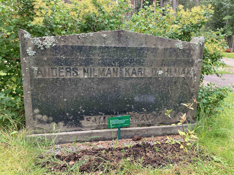 Grave number: 1 ND    14