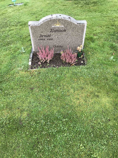 Grave number: B 01   160, 161