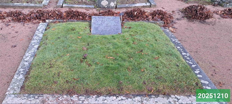 Gravnummer: 1 N   129