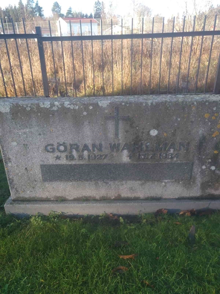 Grave number: H 102 016-17
