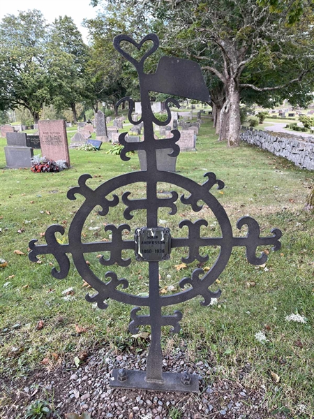 Grave number: Lax Nya 517+518