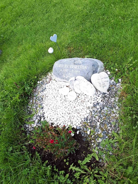 Hautatunnus: NK F D   399