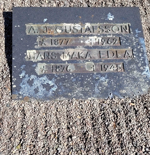 Hautatunnus: JÄ 2   10