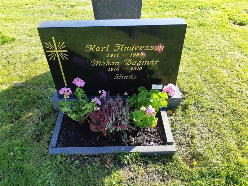 Grave number: Fr 8   296-297