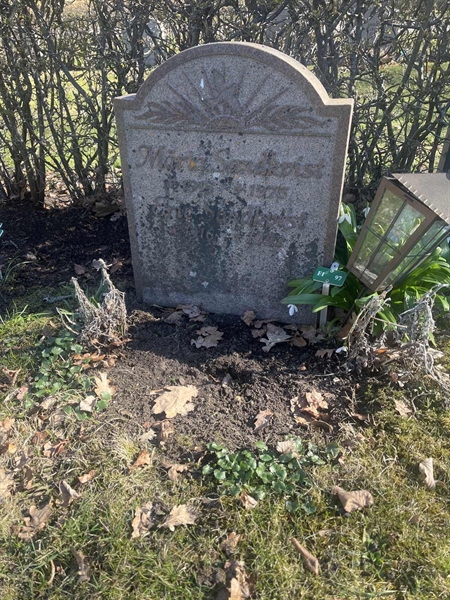 Grave number: 1 3 F1 97