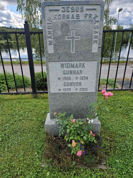 Grave number: 1 03B     7