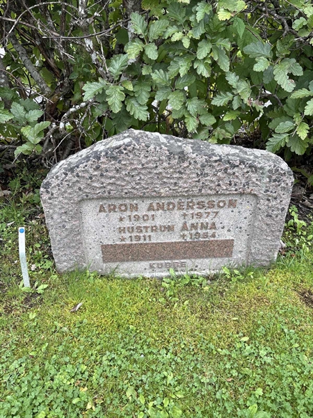 Grave number: 4 M MD     1-3