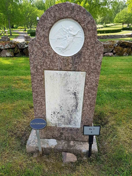 Grave number: kö 01 01     6