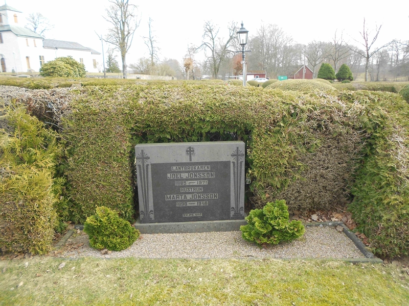 Grave number: V 15    39