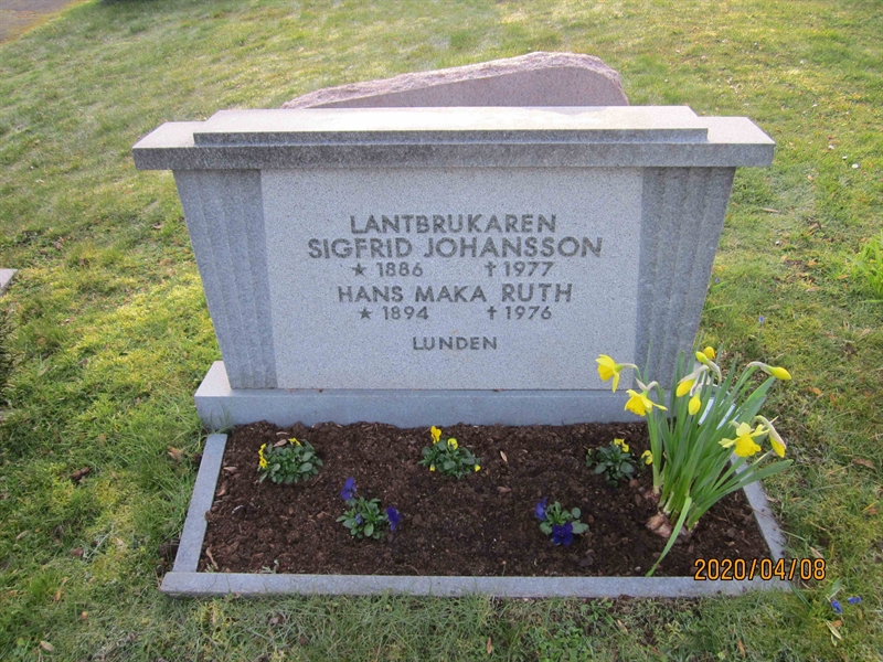 Grave number: 02 K    3