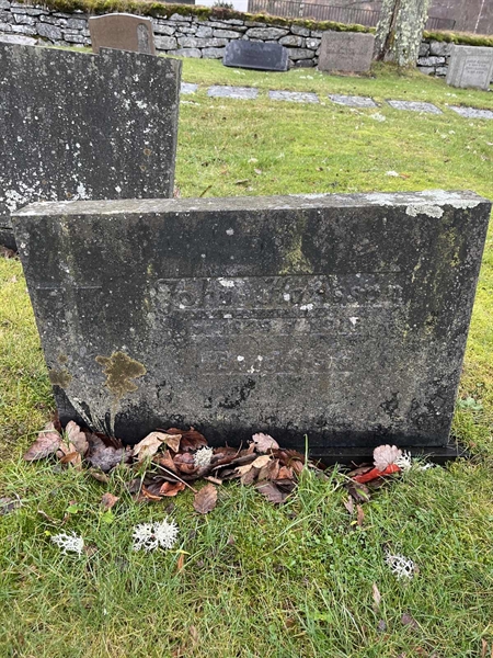 Grave number: Ärt 44 14    53