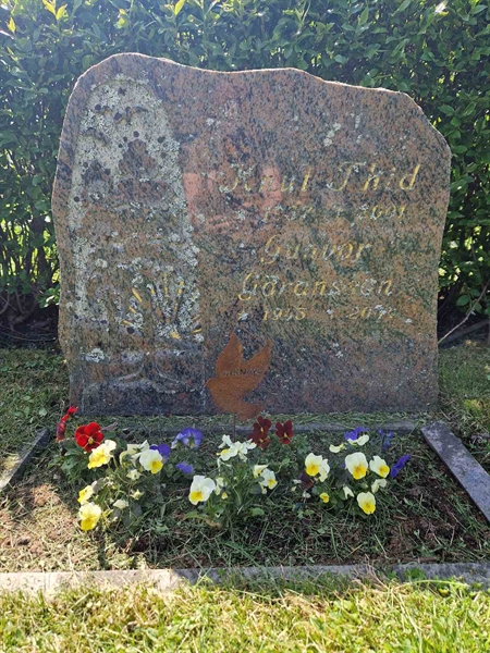 Grave number: 501 27 5463-5464