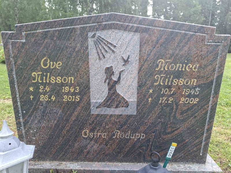 Grave number: 001 4  3266