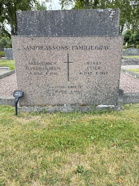 Grave number: 33 6   140-141