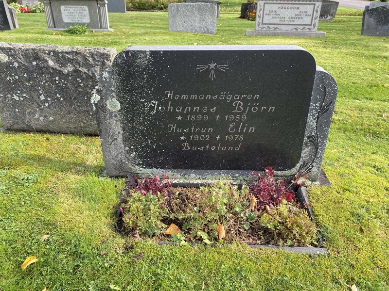 Grave number: 4 Me 05    21-22