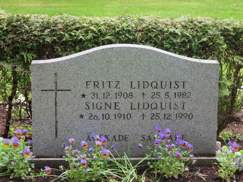 Grave number: HÖB 71   177