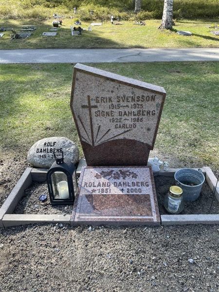 Grave number: R 3   146