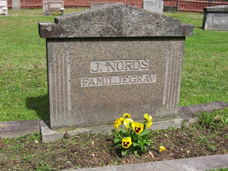 Grave number: S 4    9