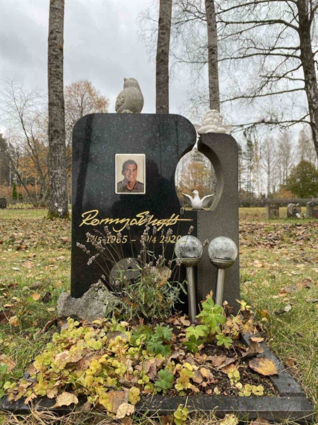 Hautatunnus: 1 28     32