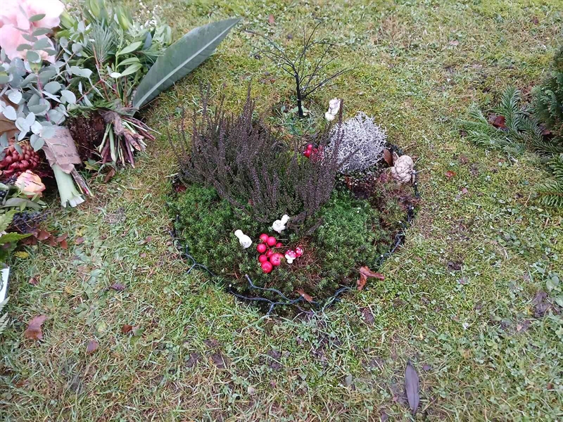 Grave number: FE K    62