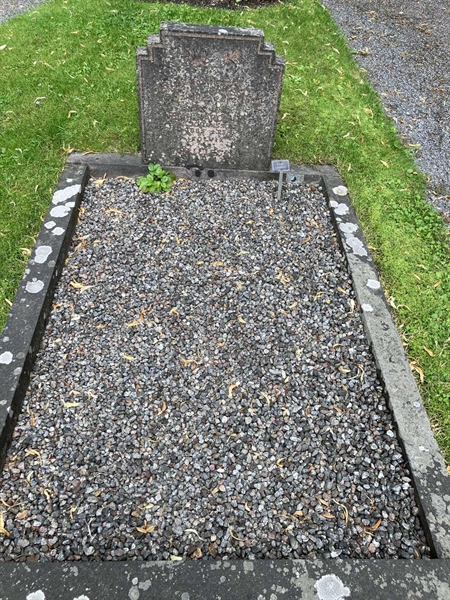 Grave number: 1 09    54