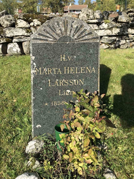 Grave number: ÅR A    18